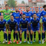 Tridhjetë hajdutë vjedhin gjëra me vlerë 300 mijë dollarë në një dyqan në Kaliforni