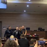 Ish-presidenti i Francës Nicolas Sarkozy niset drejt burgut për të vuajtur dënimin pesëvjeçar