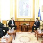 Vjedhja e bizhuterive në Louvre, pesë të dyshuar të rinj të arrestuar