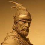 Një ide e çuditshme, por efektive: Ja si ndihmojnë pirunët plastikë në mbrojtjen e kopshtit