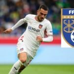 Sasia e ujit që duhet të pini, për të humbur peshë