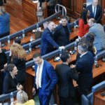 Rusëve u shpërtheu mina brenda një apartamenti të braktisur ndërsa po sulmonin me dron