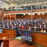 Në kryeqytetin iranian shfaqen fletushka për rekrutimin e luftëtarëve për Rusinë