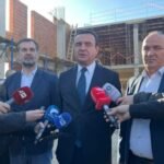 Dua Lipa shkëlqen në New York me një paraqitje mahnitëse Gucci në eventin e klubit të librit