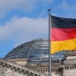 Sophie Kinsella, autorja e serisë së famshme “Shopaholic”, ndahet nga jeta në moshën 55-vjeçare